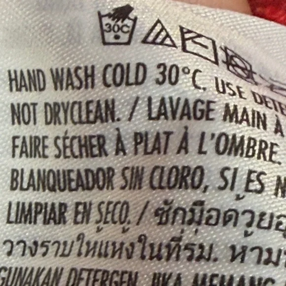 Disneyland Resort Large Spirit Red Cable Knit Jersey Crewneck Pullover Sweater - Picture 10 of 16